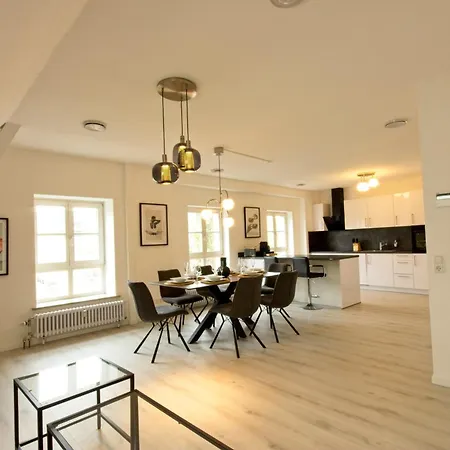 Bonnystay Designer Apartment, Mitten In 111 Qm Apartment Lorrach